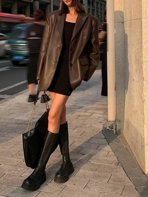 Jaqueta Feminina de Couro PU Preto - Estilo e Sofisticação