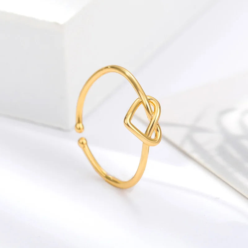 Anel Feminino Coração Infinito Luxuoso
