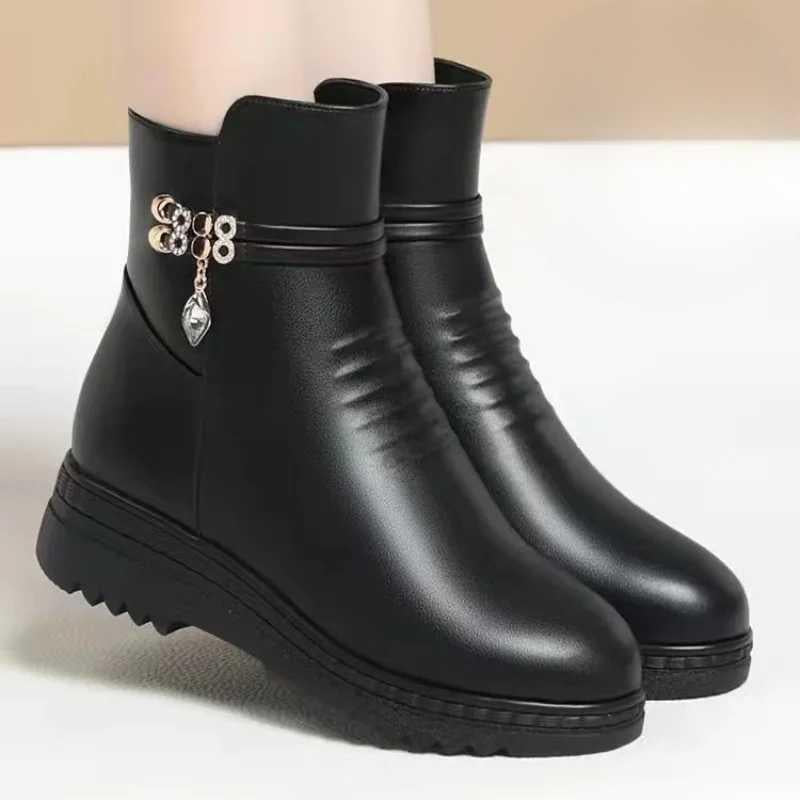 Botas Femininas de Couro com Forro de Lã - Elegância e Conforto