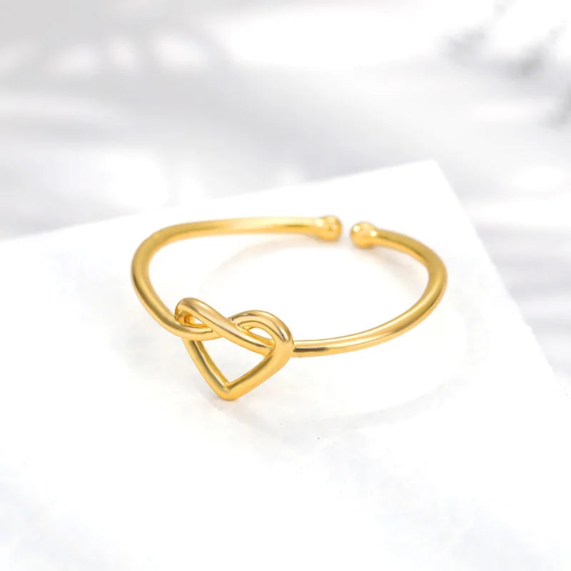 Anel Feminino Coração Infinito Luxuoso