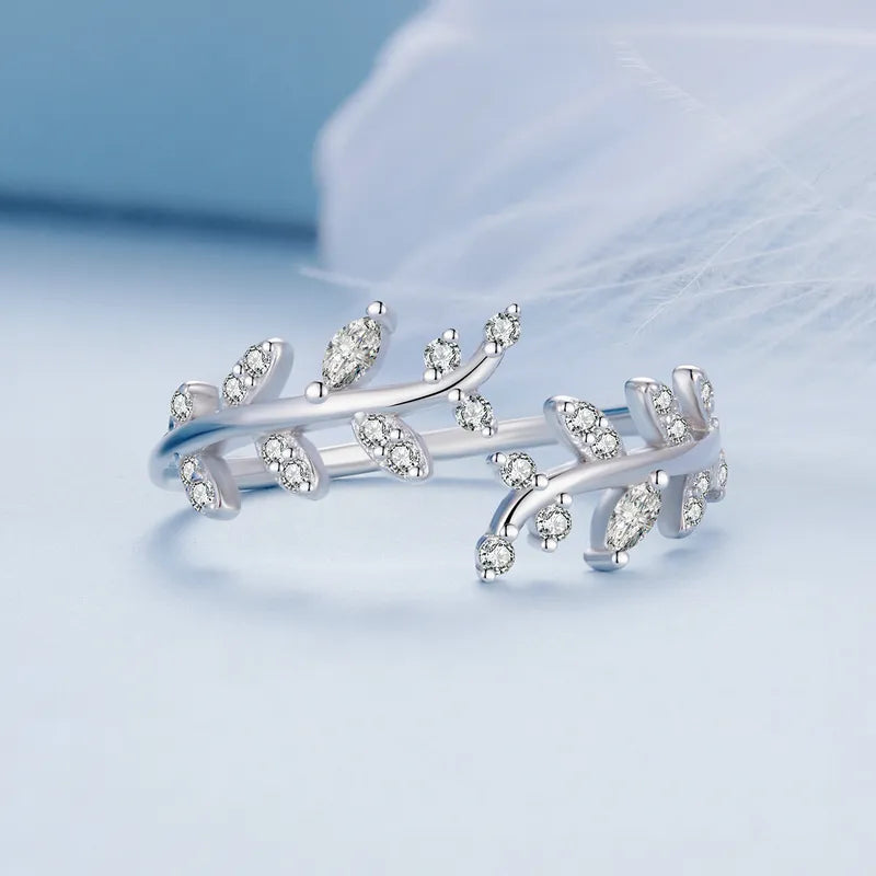 Anel Feminino Grego Luxuoso com Zircônia