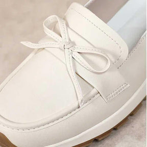 Mocassins Femininos Elegance: Conforto e Estilo em Couro Genuíno