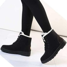 Botas de Inverno Femininas com Pelúcia e Estilo Elegante